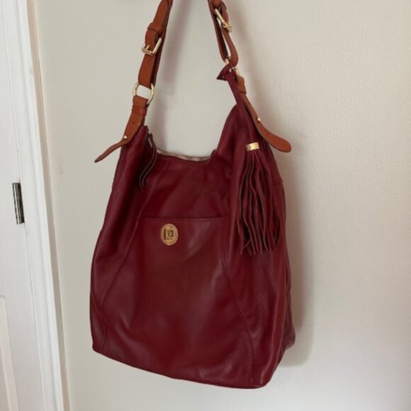 ISAAC MIZRAHI | Pebbled Leather Hobo Shoulder Bag with Tassel - Picture 12 of 14